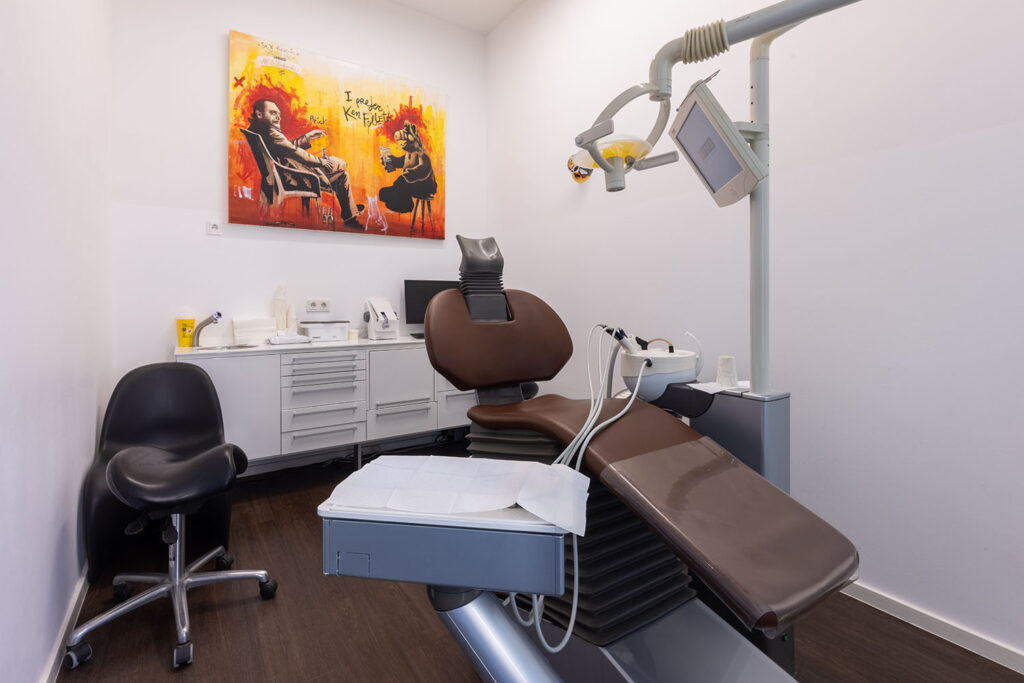 Zahnarztpraxis Padilla Behandlungsraum